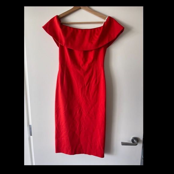 Off shoulder red dress - Picture 1 of 2